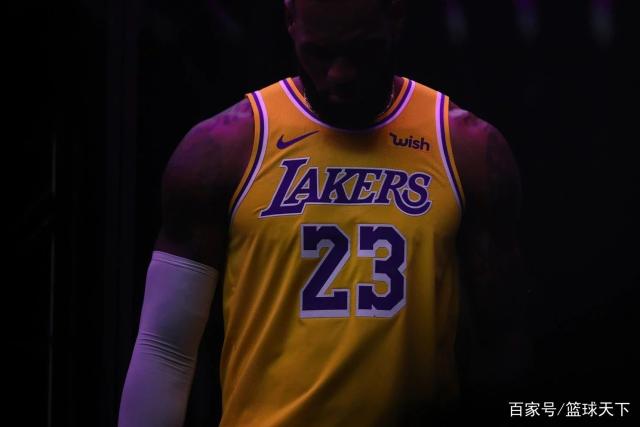 九游体育-JackeyLove遭遇十持续失利，湖人教练压力巨大！再创辉煌时刻(Jackeylove)