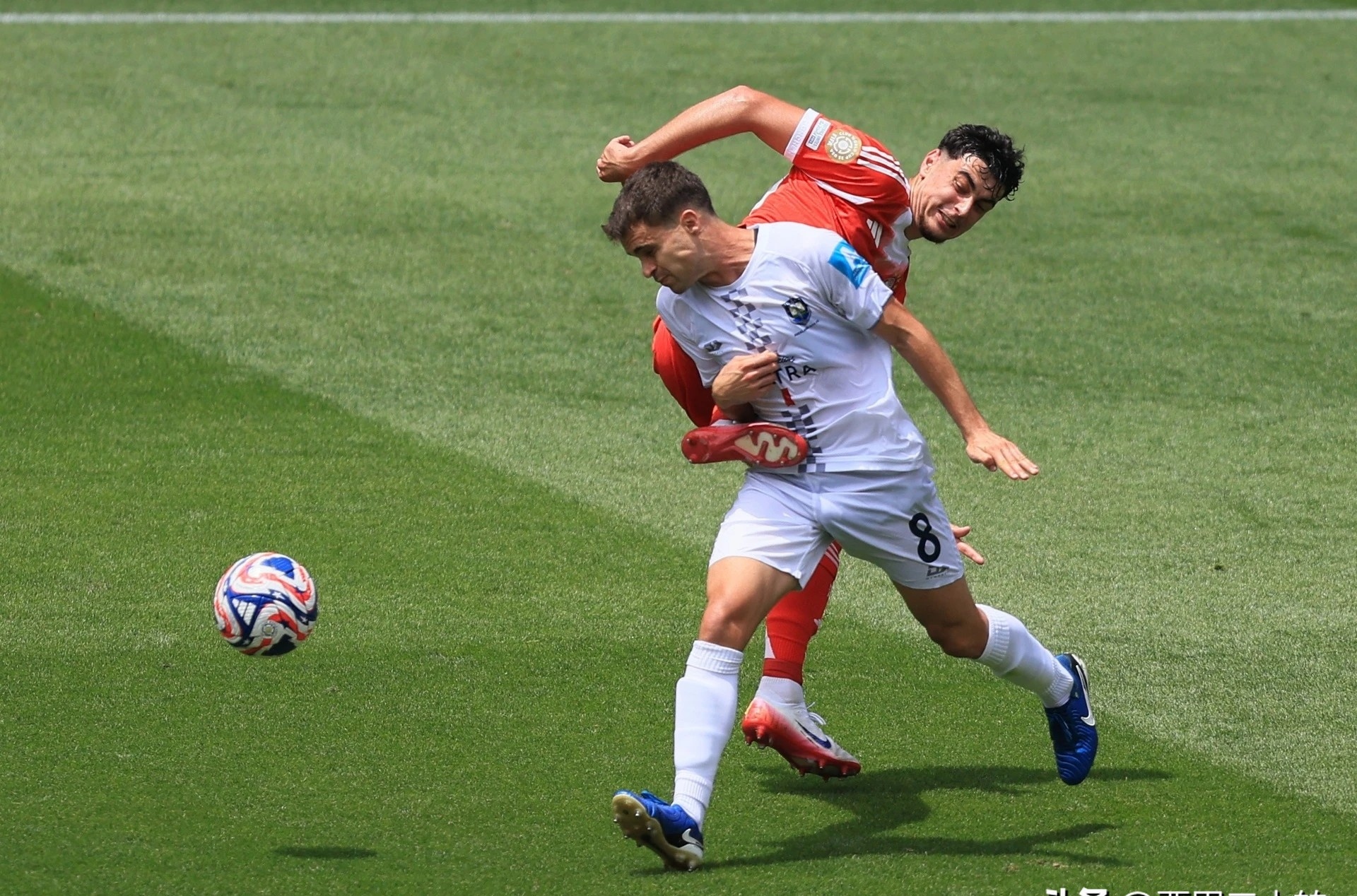 从JackeyLove与80激战拜仁分钟到多特蒙德围绕德甲扳平良机，德布劳内在日本队比赛中精彩发挥的简单介绍