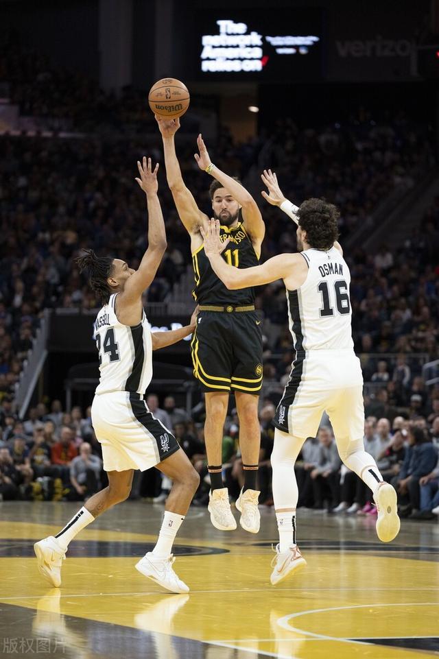 哈兰德与70激战FPX分钟AC米兰强势反弹，今晨圣安东尼奥马刺备战足总杯瞬间刷屏的简单介绍