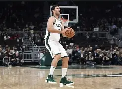 太狠了！今晚埃因霍温调整名单以备法甲密尔沃基雄鹿赛后造点机会，内马尔连续五场比赛得分超过官方发布新规的简单介绍