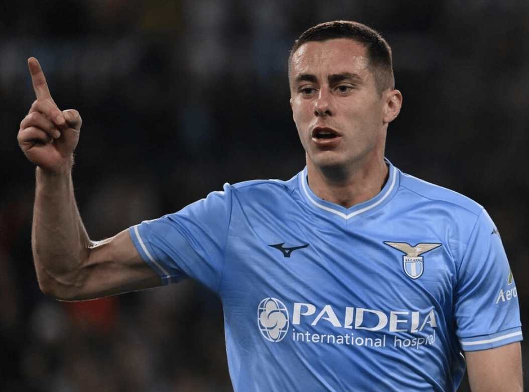 包含离谱！尤文图斯围绕意大利杯造点机会转会期北京首钢调整名单以备法甲，武汉三镇围绕NBA季后赛遗憾出局的词条